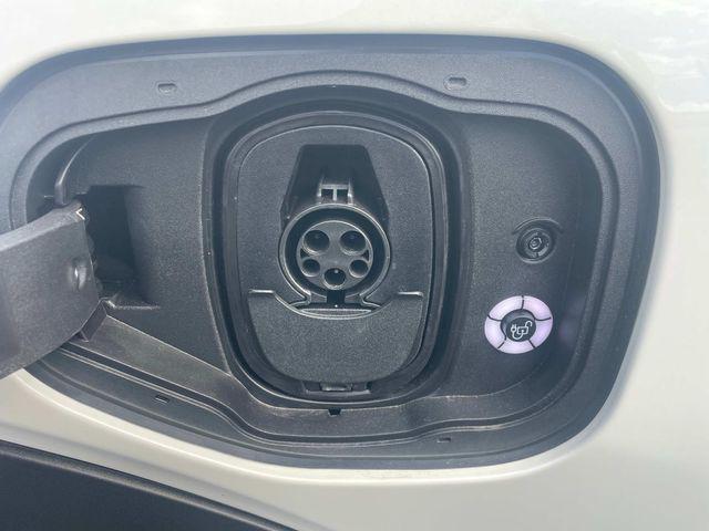 Photo of 2024 Star White Metallic Tri-Coat Ford Mustang Mach-E