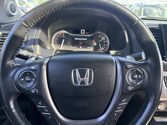 Photo of 2022 Gray Honda Ridgeline