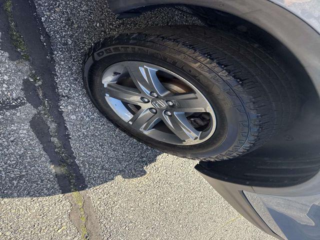Photo of 2022 Gray Honda Ridgeline