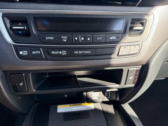Photo of 2022 Gray Honda Ridgeline