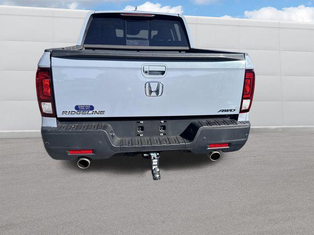 Photo of 2022 Gray Honda Ridgeline