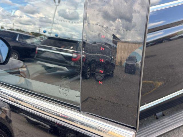 Photo of 2019 Infinite Black Metallic Lincoln Navigator