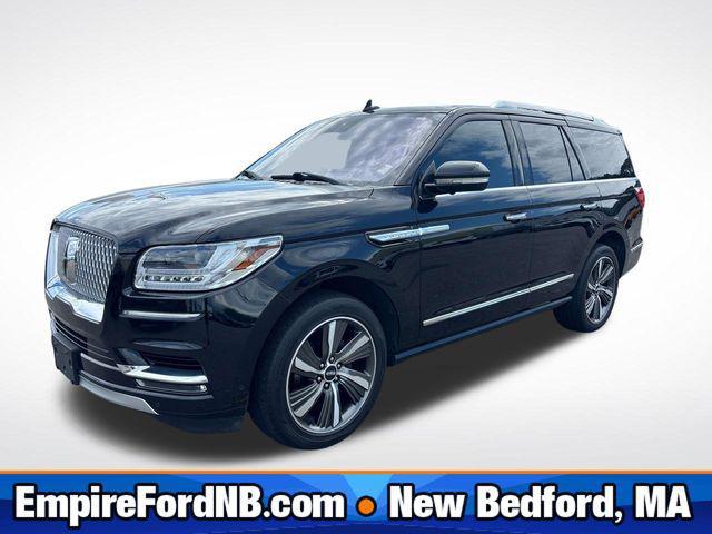 Photo of 2019 Infinite Black Metallic Lincoln Navigator