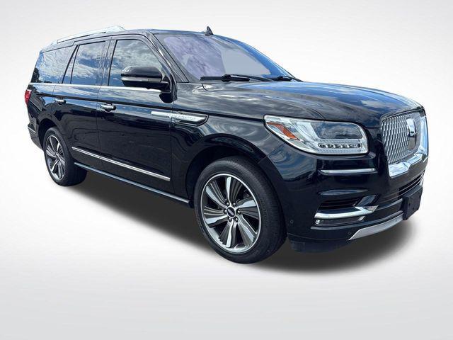 Photo of 2019 Infinite Black Metallic Lincoln Navigator