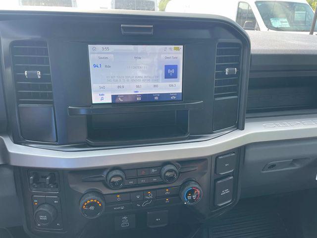 Photo of 2025 Race Red Ford F-350