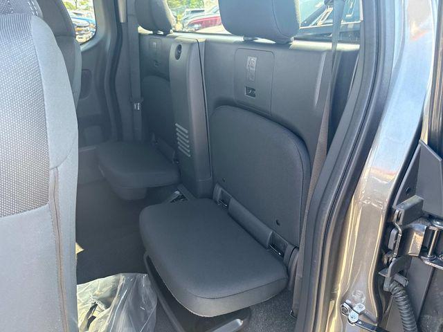 Photo of 2025 Gun Metallic Nissan Frontier