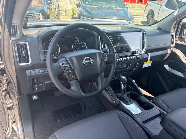 Photo of 2025 Gun Metallic Nissan Frontier