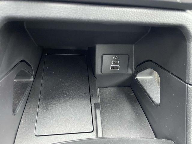 Photo of 2024 Oxford White Ford Ranger