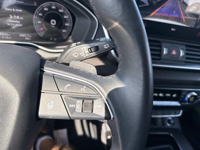 Photo of 2024 Gray Audi Q5