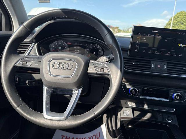 Photo of 2024 Gray Audi Q5