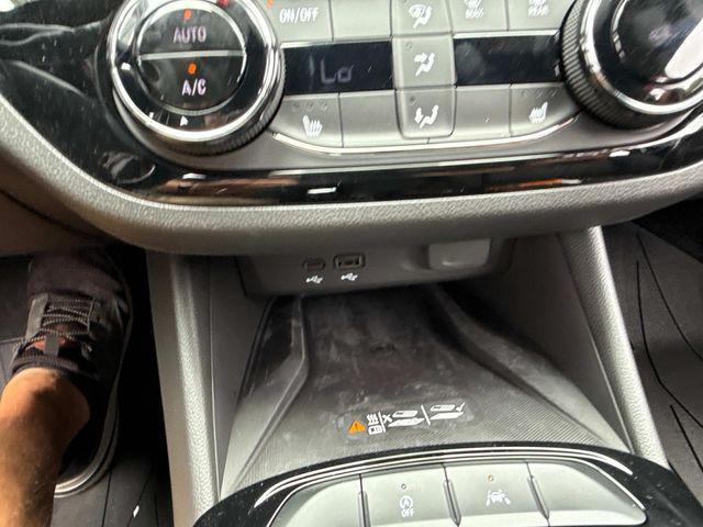 Photo of 2025 Ebony Twilight Metallic Buick Envista