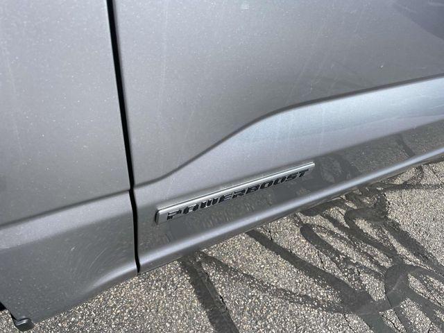 Photo of 2022 Iconic Silver Metallic Ford F-150