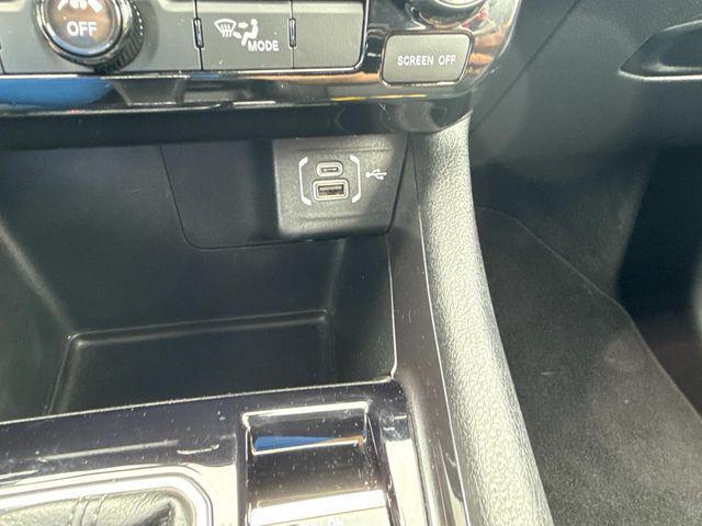 Photo of 2022 Bright White Clearcoat Jeep Compass