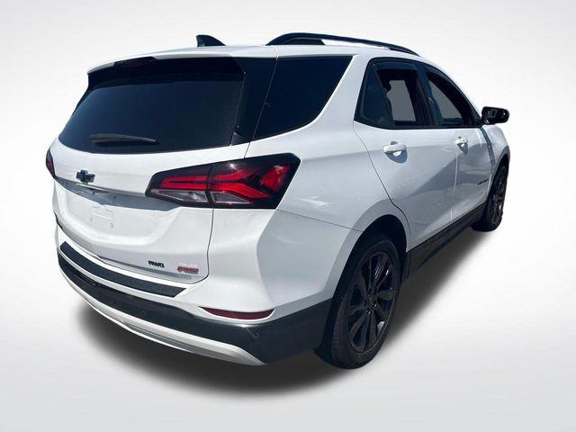 Photo of 2022 Summit White Chevrolet Equinox