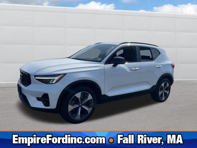 2023 Volvo XC40