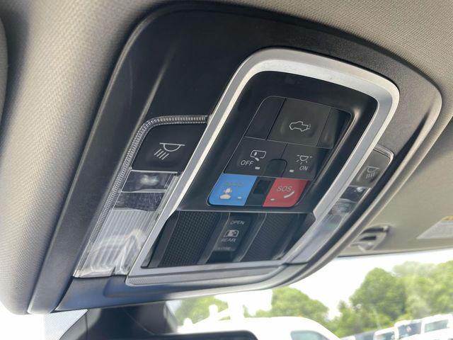 Photo of 2024 Diamond Black Crystal Pearlcoat RAM 2500