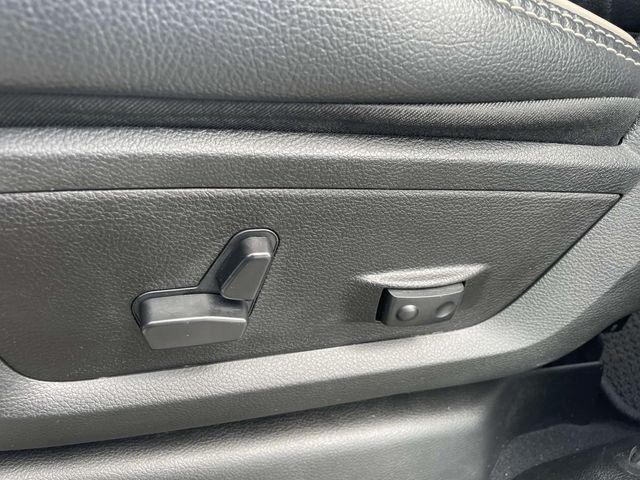 Photo of 2024 Diamond Black Crystal Pearlcoat RAM 2500