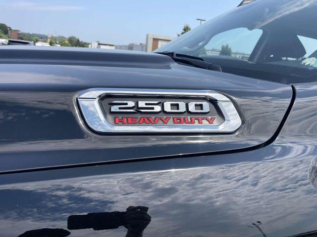 Photo of 2024 Diamond Black Crystal Pearlcoat RAM 2500