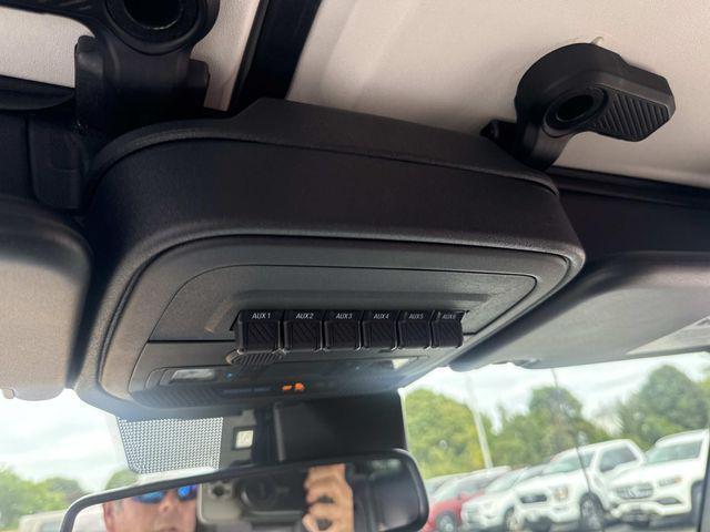 Photo of 2024 Shadow Black Ford Bronco