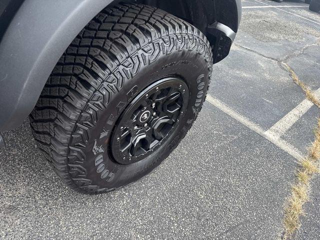 Photo of 2024 Shadow Black Ford Bronco
