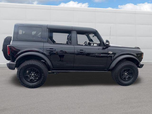 Photo of 2024 Shadow Black Ford Bronco