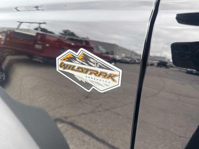 Photo of 2024 Shadow Black Ford Bronco