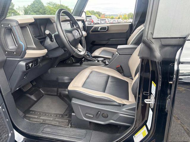 Photo of 2024 Shadow Black Ford Bronco