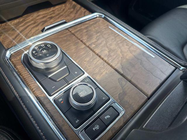 Photo of 2021 Agate Black Metallic Ford Expedition