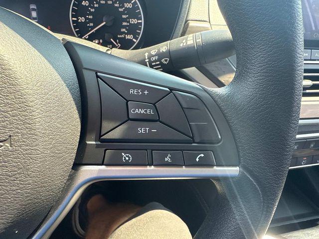 Photo of 2023 Brilliant Silver Metallic Nissan Altima