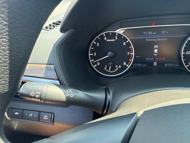 Photo of 2023 Brilliant Silver Metallic Nissan Altima