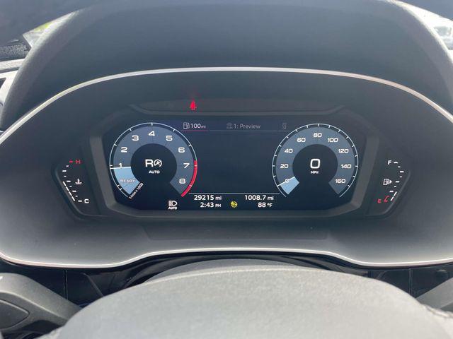 Photo of 2024 Arkona White Audi Q3