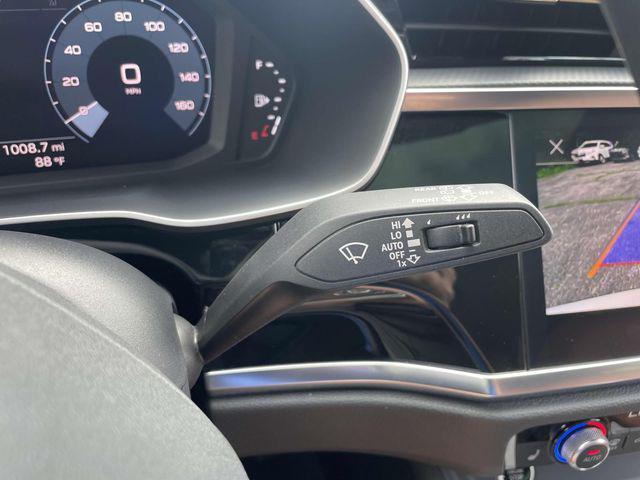 Photo of 2024 Arkona White Audi Q3