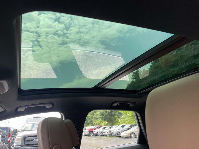 Photo of 2024 Arkona White Audi Q3