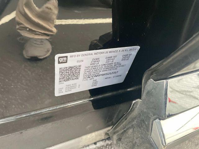 Photo of 2024 Black Chevrolet Equinox EV