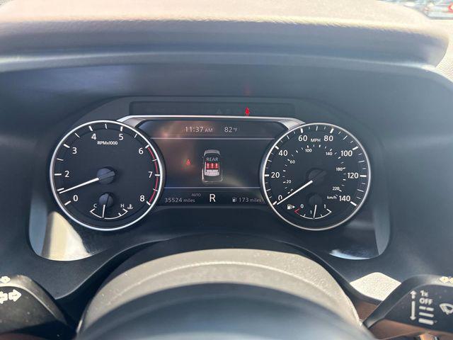 Photo of 2023 Super Black Nissan Rogue