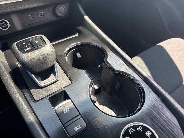 Photo of 2023 Super Black Nissan Rogue