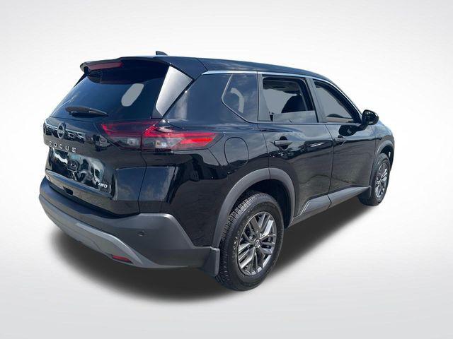 Photo of 2023 Super Black Nissan Rogue