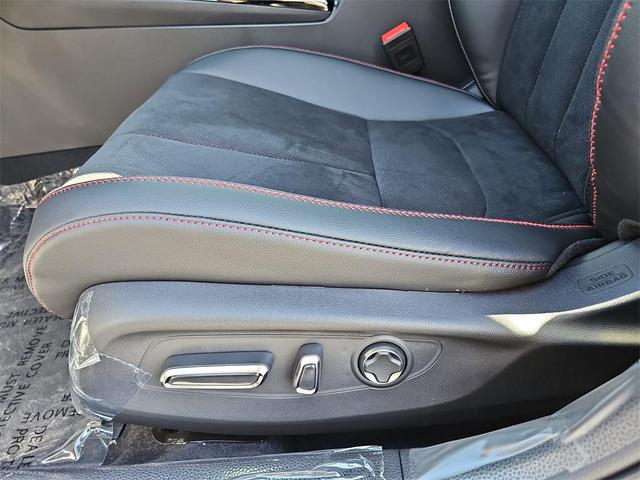 Photo of 2025 Majestic Black Pearl Acura Integra