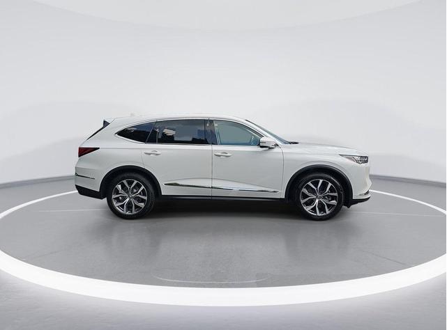 Photo of 2023 Platinum White Pearl Acura MDX