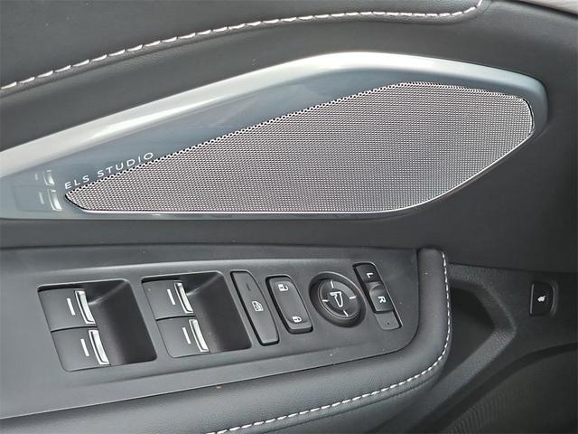 Photo of 2025 Majestic Black Pearl Acura RDX