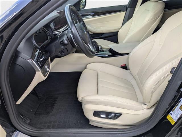 Photo of 2019 Jet Black BMW 530