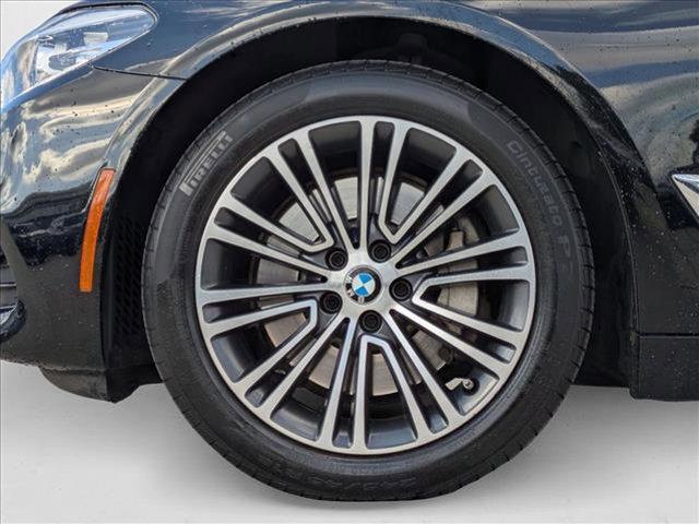 Photo of 2019 Jet Black BMW 530