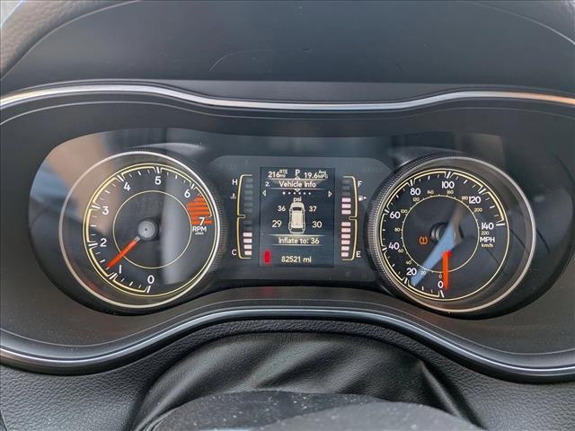 Photo of 2019 Bright White Clearcoat Jeep Cherokee