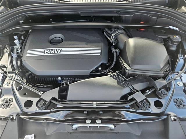 Photo of 2025 Alpine White BMW X1