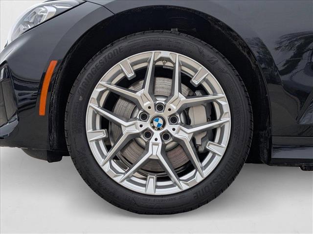 Photo of 2025 Black Sapphire Metallic BMW 330