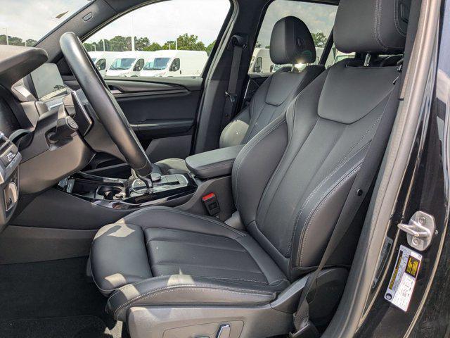 Photo of 2024 Gray BMW X3