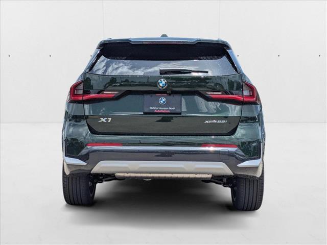 Photo of 2025 San Remo Green Metallic BMW X1