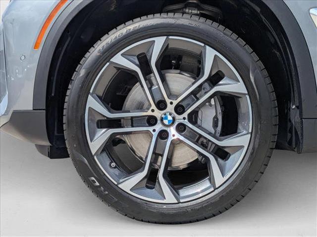 Photo of 2026 Skyscraper Grey Metallic BMW X5
