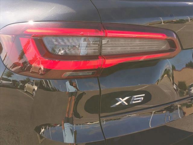 Photo of 2022 Jet Black BMW X5