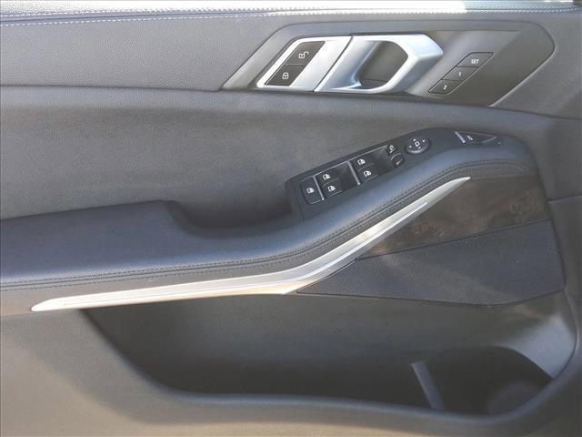 Photo of 2022 Jet Black BMW X5